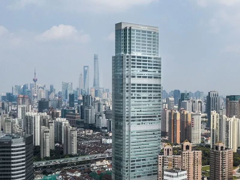 世服宏图位于中国上海博华广场，地理位置尊贵，是企业首选高端办公地址。