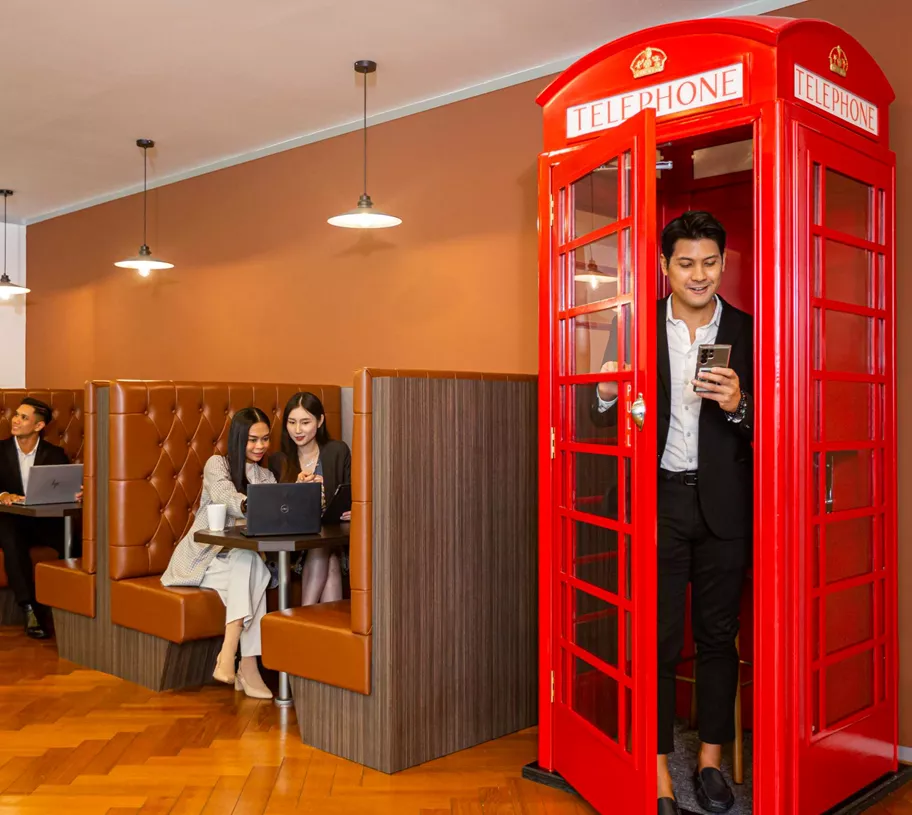 /media/39157/coworking-booth-metropolis-singapore.jpg